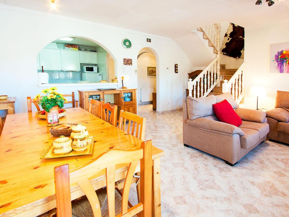 Holiday Home Requesens Canal إمبوريابرافا المظهر الخارجي الصورة